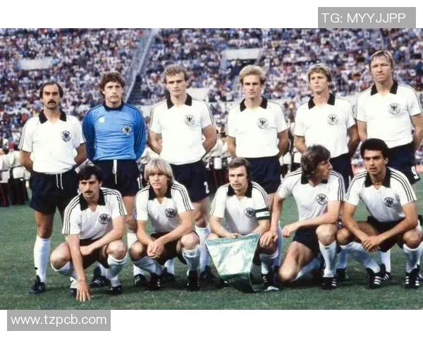 足球梦之队传奇球星回顾与巅峰时刻:不朽的荣耀与传世风采 足球梦之队传奇球星回顾与巅峰时刻:不朽的荣耀与传世风采